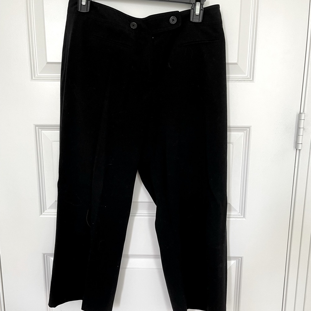 Cato brand Capri work pants. Size 6
